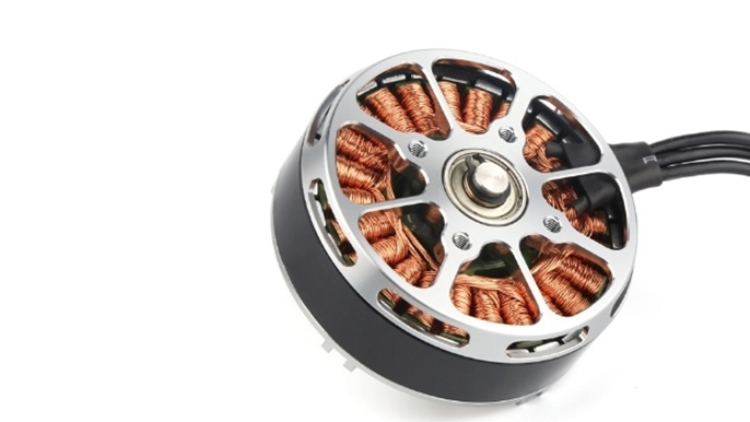 موتور براشلس